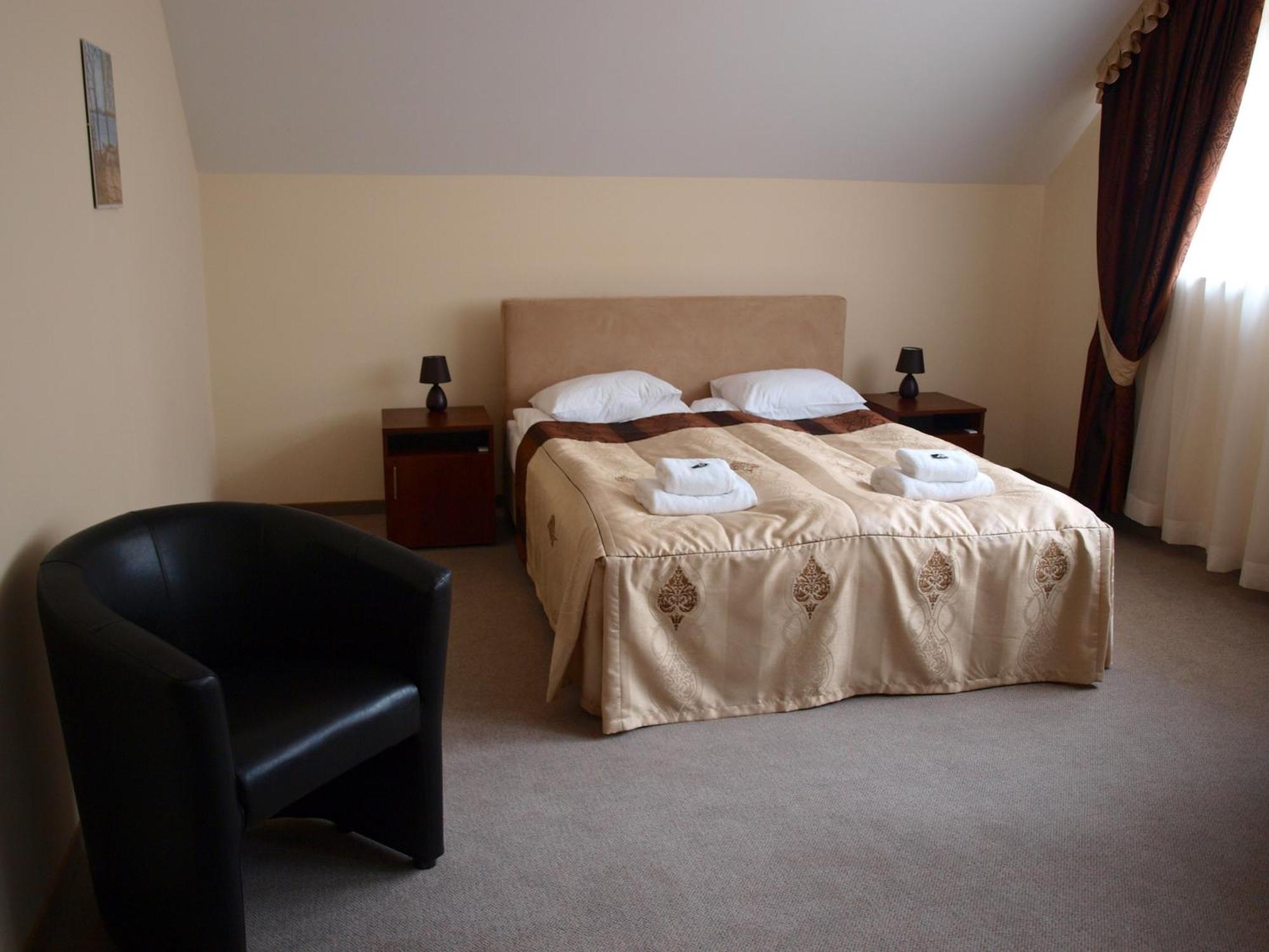 Hotel Marina Nielisz Dış mekan fotoğraf