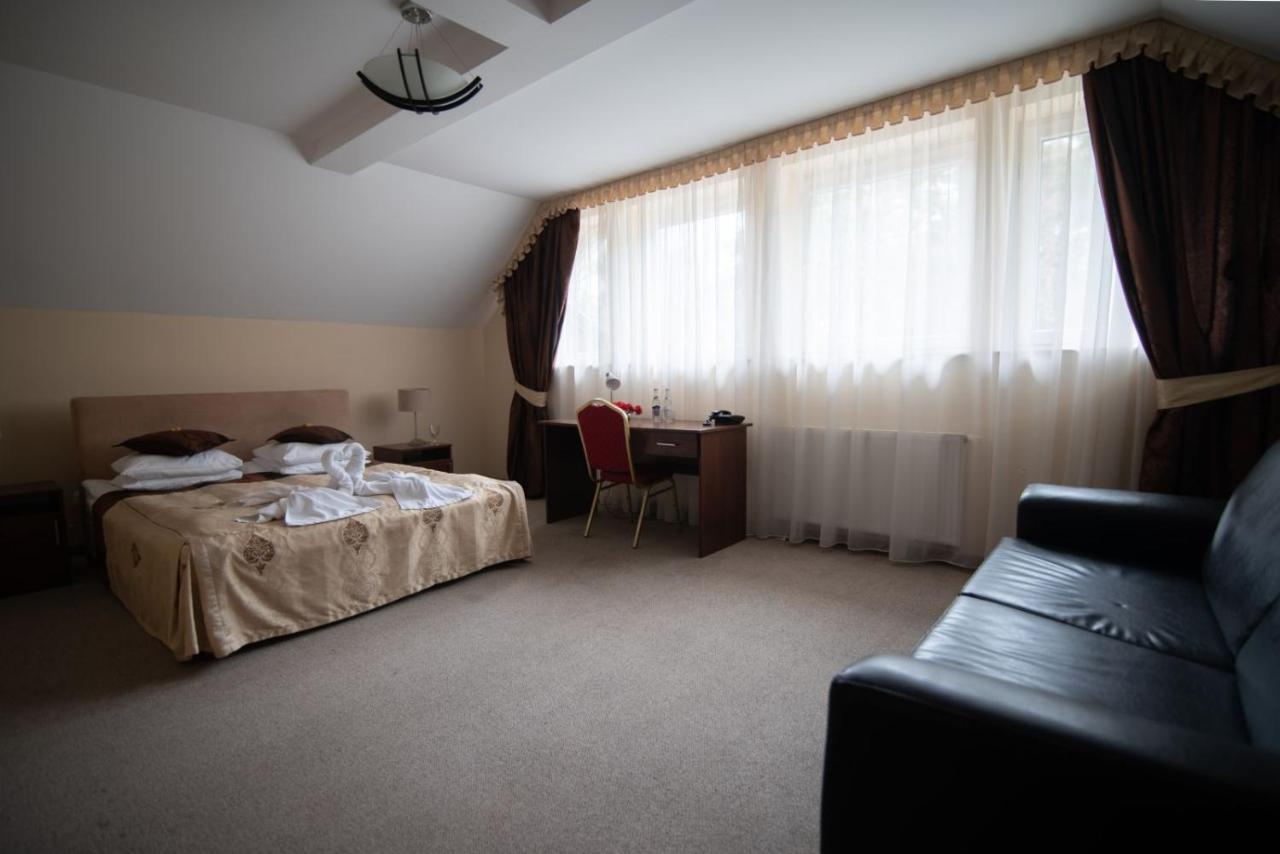 Hotel Marina Nielisz Dış mekan fotoğraf
